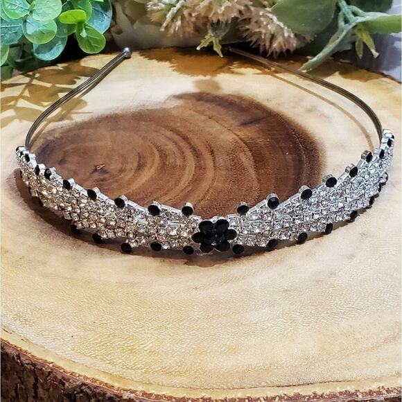 𝅺Jeweled crystal and black headband‎ - Picture 6 of 6